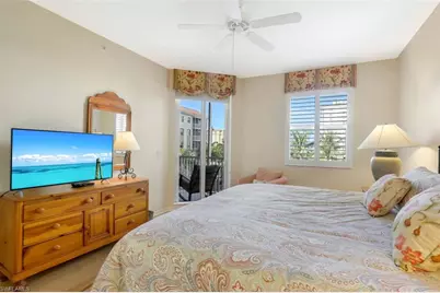 460 Launch Cir #403, Naples, FL 34108 - Photo 13