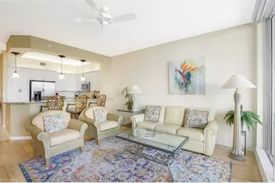 460 Launch Cir #403, Naples, FL 34108 - Photo 3