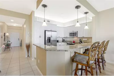 460 Launch Cir #403, Naples, FL 34108 - Photo 7