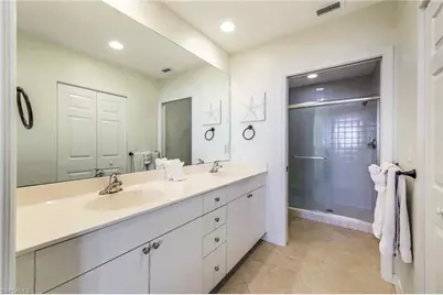 470 Launch Cir #V-604, Naples, FL 34108 - Photo 11