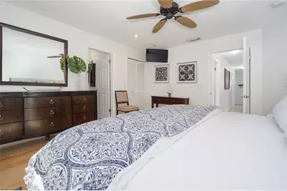 768 96th Ave N, Naples, FL 34108 - Photo 17