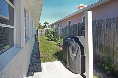 768 96th Ave N, Naples, FL 34108 - Photo 33
