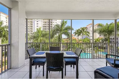 470 Launch Cir #V301, Naples, FL 34108 - Photo 3