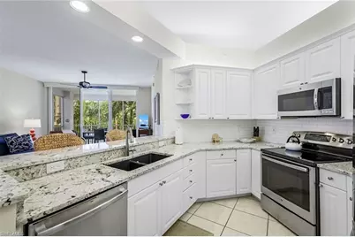470 Launch Cir #V301, Naples, FL 34108 - Photo 11
