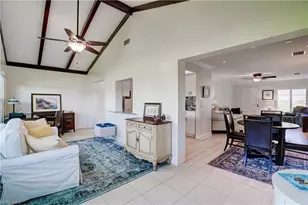 1078 Forest Lakes Dr, Naples, FL 34105 - Photo 5