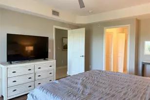 1100 Pine Ridge Rd, Naples, FL 34108 - Photo 39