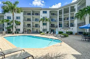 1100 Pine Ridge Rd, Naples, FL 34108 - Photo 5
