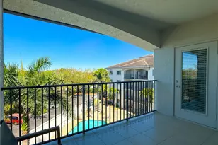 1100 Pine Ridge Rd, Naples, FL 34108 - Photo 7