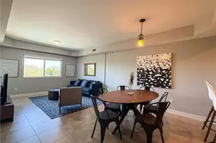 1100 Pine Ridge Rd, Naples, FL 34108 - Photo 23