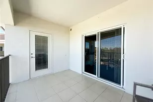 1100 Pine Ridge Rd, Naples, FL 34108 - Photo 13