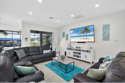 133 SE 29th Ter, Cape Coral, FL 33904 - Photo 7