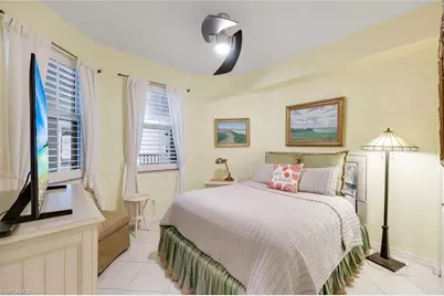 400 Flagship Dr #902, Naples, FL 34108 - Photo 15