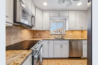 578 Broad Ave S #578, Naples, FL 34102 - Photo 3