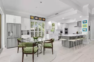 5902 Bermuda Ln, Naples, FL 34119 - Photo 11