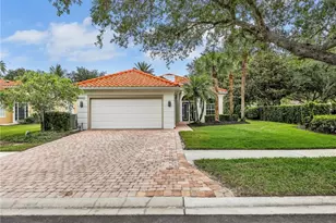 5902 Bermuda Ln, Naples, FL 34119 - Photo 1