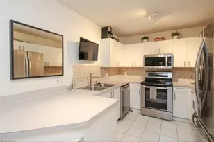 519 Roma Ct, Naples, FL 34110 - Photo 17