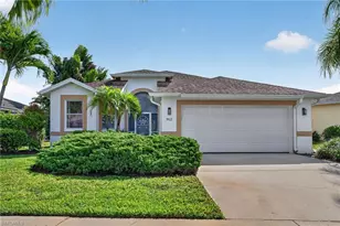 912 Briarwood Blvd, Naples, FL 34104 - Photo 1