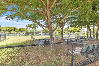8145 Breton Cir, Fort Myers, FL 33912 - Photo 31
