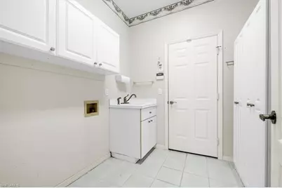 8145 Breton Cir, Fort Myers, FL 33912 - Photo 23