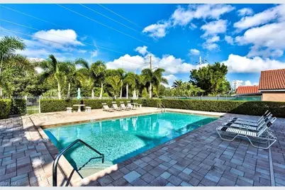 1040 Moon Lake Dr, Naples, FL 34104 - Photo 31