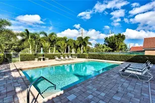 1040 Moon Lake Dr, Naples, FL 34104 - Photo 31
