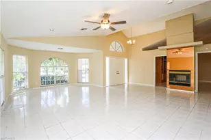 1040 Moon Lake Dr, Naples, FL 34104 - Photo 5