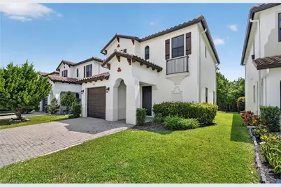 8951 Madrid Cir, Naples, FL 34104 - Photo 3