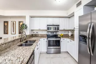 1240 Wildwood Lakes Blvd, Naples, FL 34104 - Photo 3