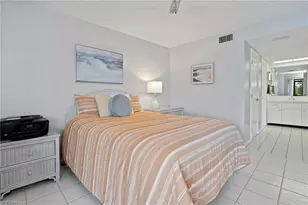 400 Fox Haven Dr, Naples, FL 34104 - Photo 15