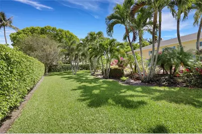 230 3rd Ave S #4, Naples, FL 34102 - Photo 19