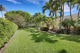 230 3rd Ave S, Naples, FL 34102 - Photo 19