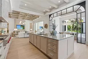 744 Willowhead Dr, Naples, FL 34103 - Photo 11