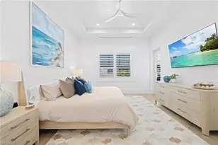 201 8th St S, Naples, FL 34102 - Photo 15