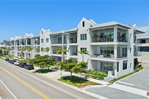 201 8th St S, Naples, FL 34102 - Photo 39
