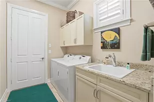 6453 Costa Cir, Naples, FL 34113 - Photo 29