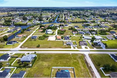 2806 Tropicana Pkwy W, Cape Coral, FL 33993 - Photo 19