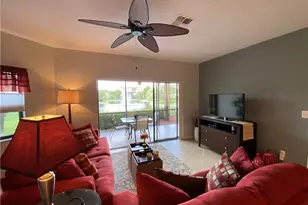 155 Vintage Cir, Naples, FL 34119 - Photo 9