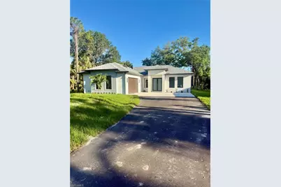 4092 24th Ave SE, Naples, FL 34117 - Photo 5