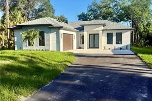 4092 24th Ave SE, Naples, FL 34117 - Photo 5