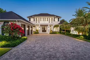 3525 Fort Charles Dr, Naples, FL 34102 - Photo 29