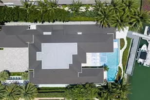 3525 Fort Charles Dr, Naples, FL 34102 - Photo 23
