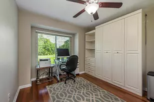 1082 Capri Dr, Naples, FL 34103 - Photo 9