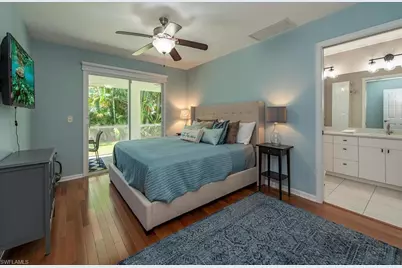 1082 Capri Dr, Naples, FL 34103 - Photo 5