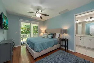 1082 Capri Dr, Naples, FL 34103 - Photo 5