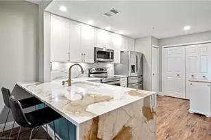 28060 Cavendish Ct, Bonita Springs, FL 34135 - Photo 9