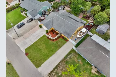 4587 25th Ct SW, Naples, FL 34116 - Photo 15
