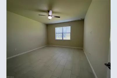 2122 Yellowfin Cir, Naples, FL 34114 - Photo 11