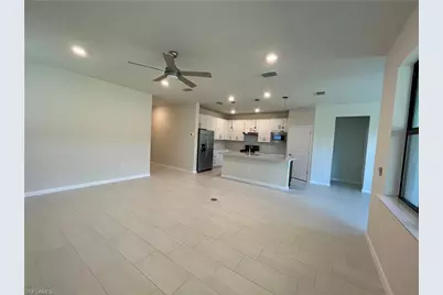 2122 Yellowfin Cir, Naples, FL 34114 - Photo 5