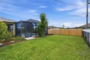 21 Tropicana Pkwy E, Cape Coral, FL 33909 - Photo 31