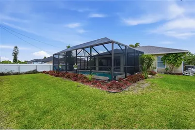 21 Tropicana Pkwy E, Cape Coral, FL 33909 - Photo 27